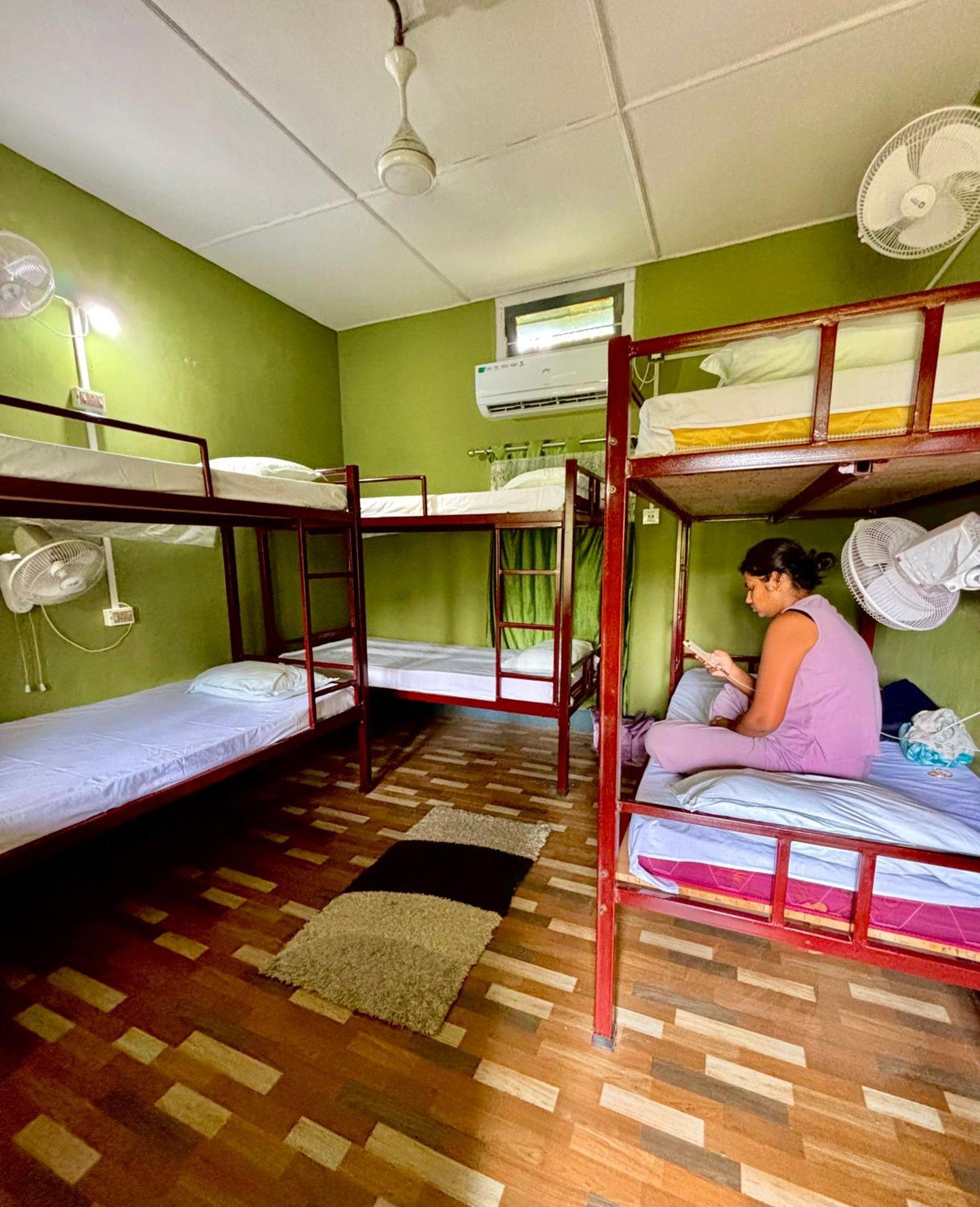 Stargaze Backpackers Hostel Guwahati Extérieur photo